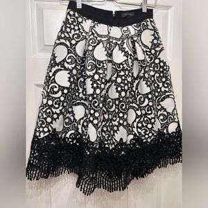 Ann Taylor Women’s Size 0 Full Midi Skirt Black White Floral Crochet Trim
